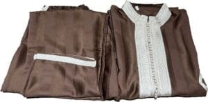 jabador-two-piece-set-cotton-brown-embroidered-front Vue avant du Jabador deux pièces en coton marron avec broderie pour tenue traditionnelle