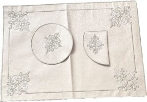 golden-tray-cover nappe doree pour plateau marocain avec accessoires pour theiere